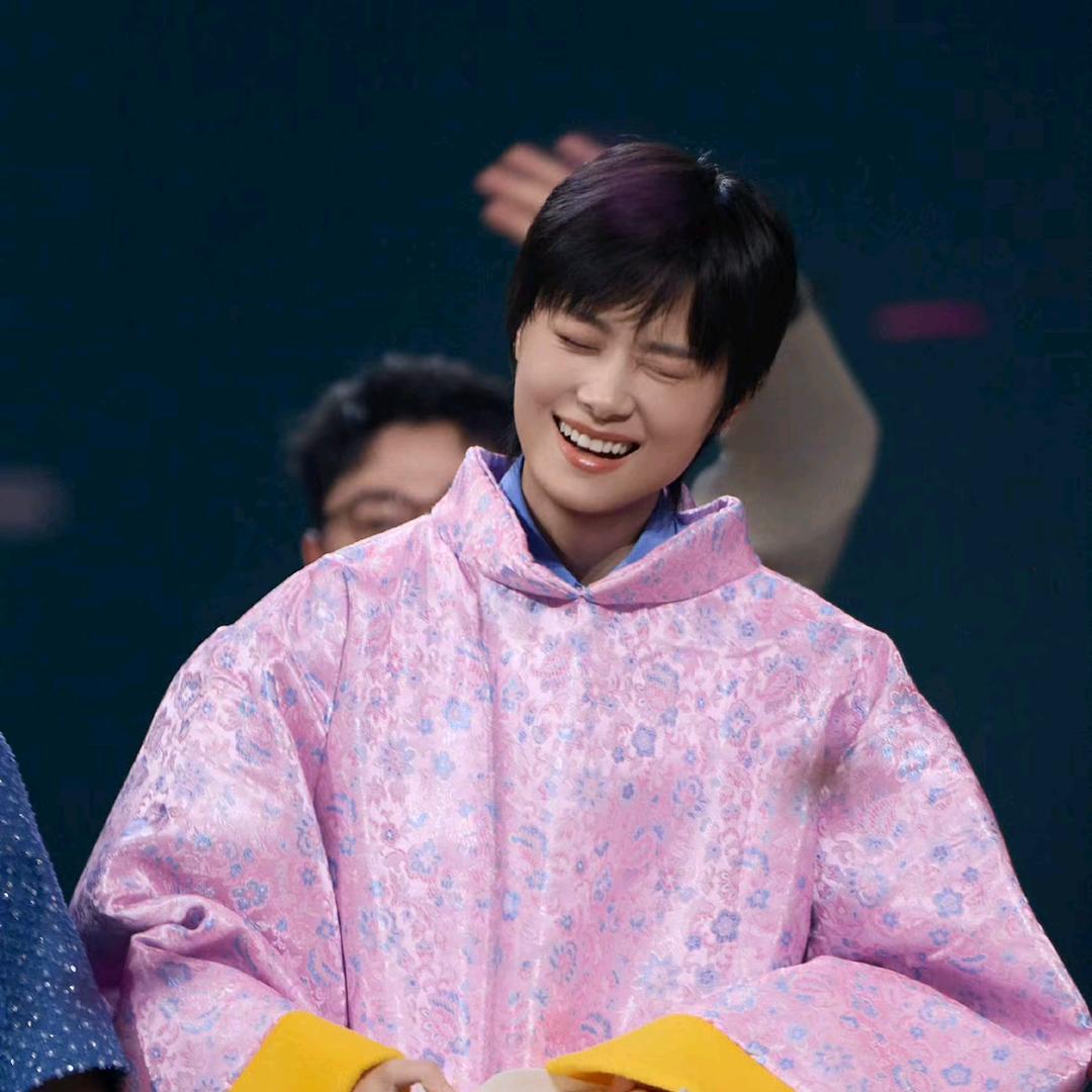 一闪一闪亮婧婧🤍