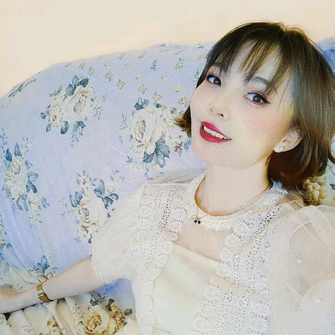 Dina☀