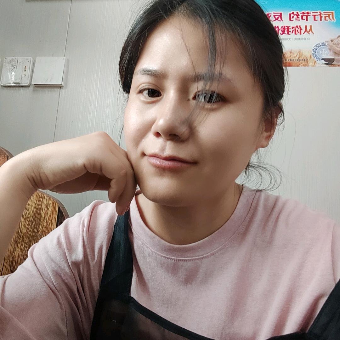 二姐小霞