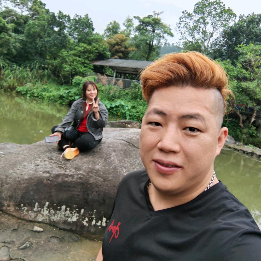 🎈阮3亿❣️（记录生活）