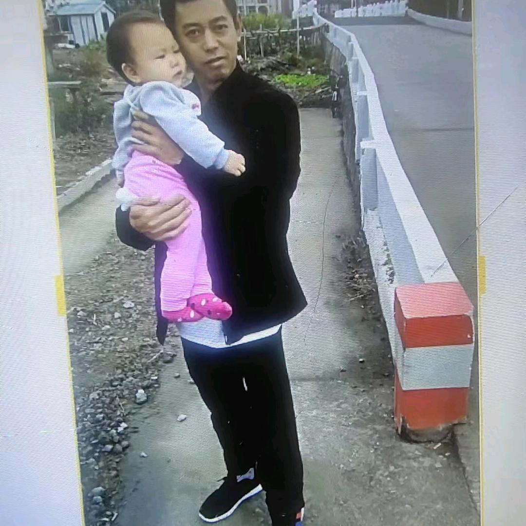 罗均佑