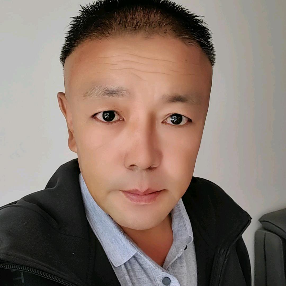 杨锦伟