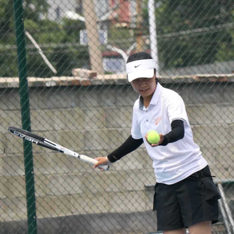 璐璐老师得乐网球培训(十里堡店)