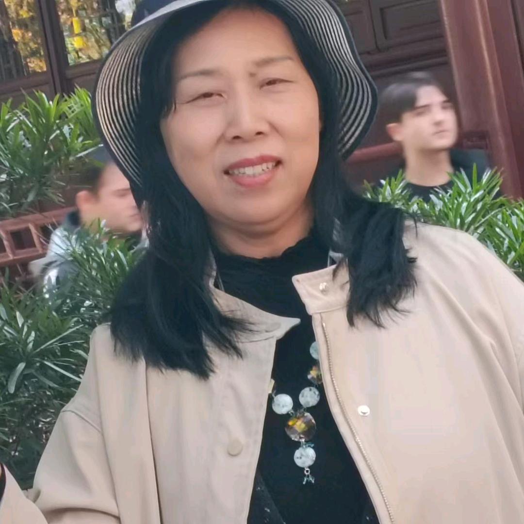 何大姐