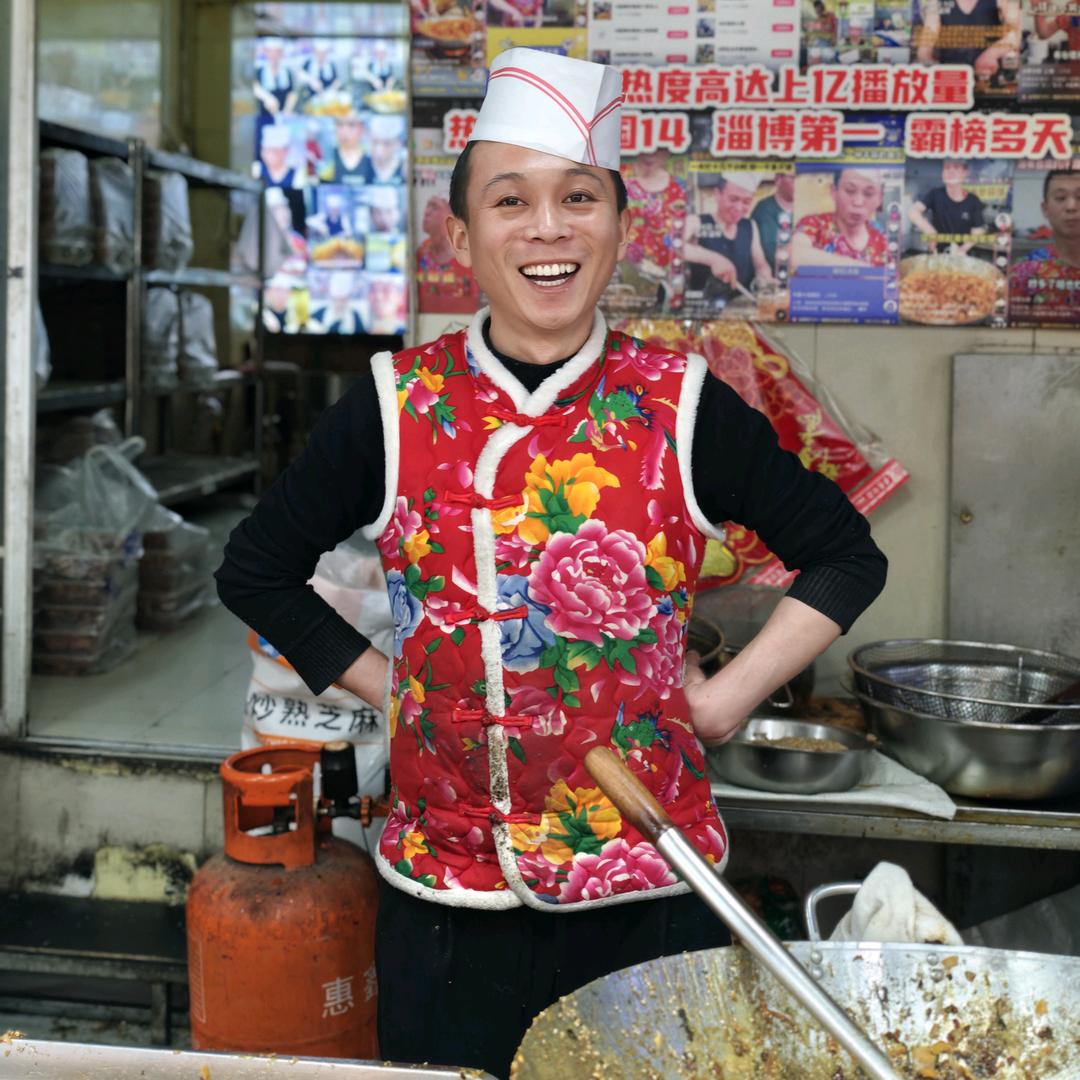 许洪“学”炒锅饼