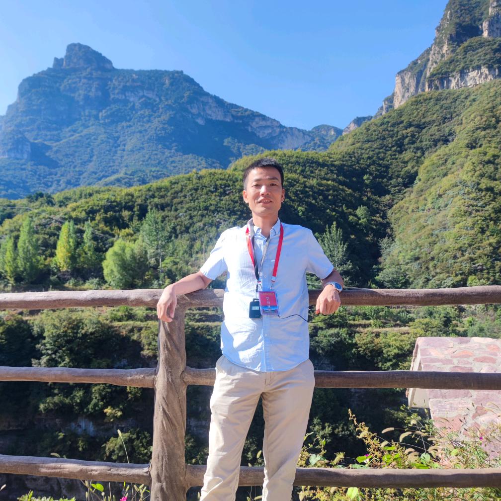 弱电胡峰