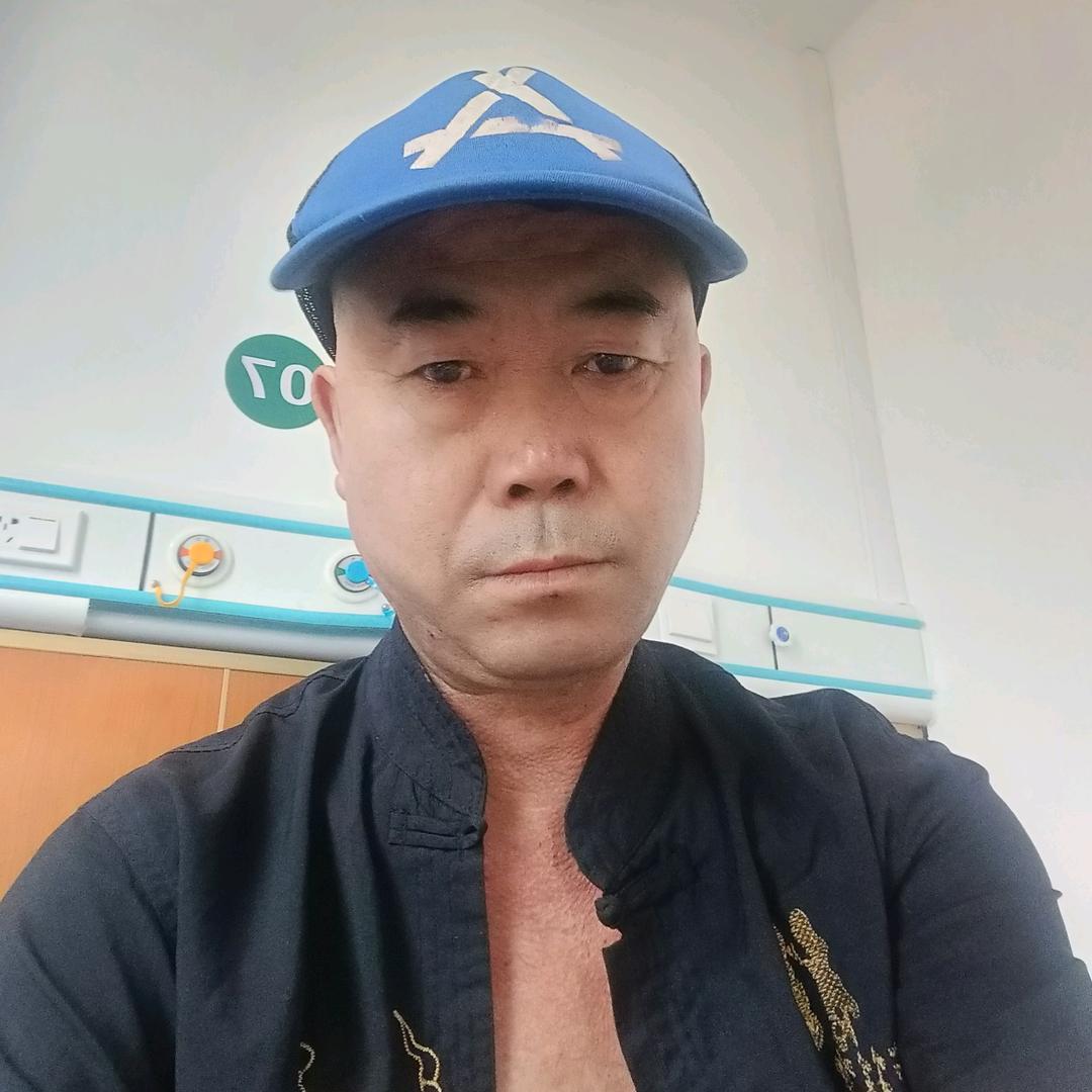 龚洪国