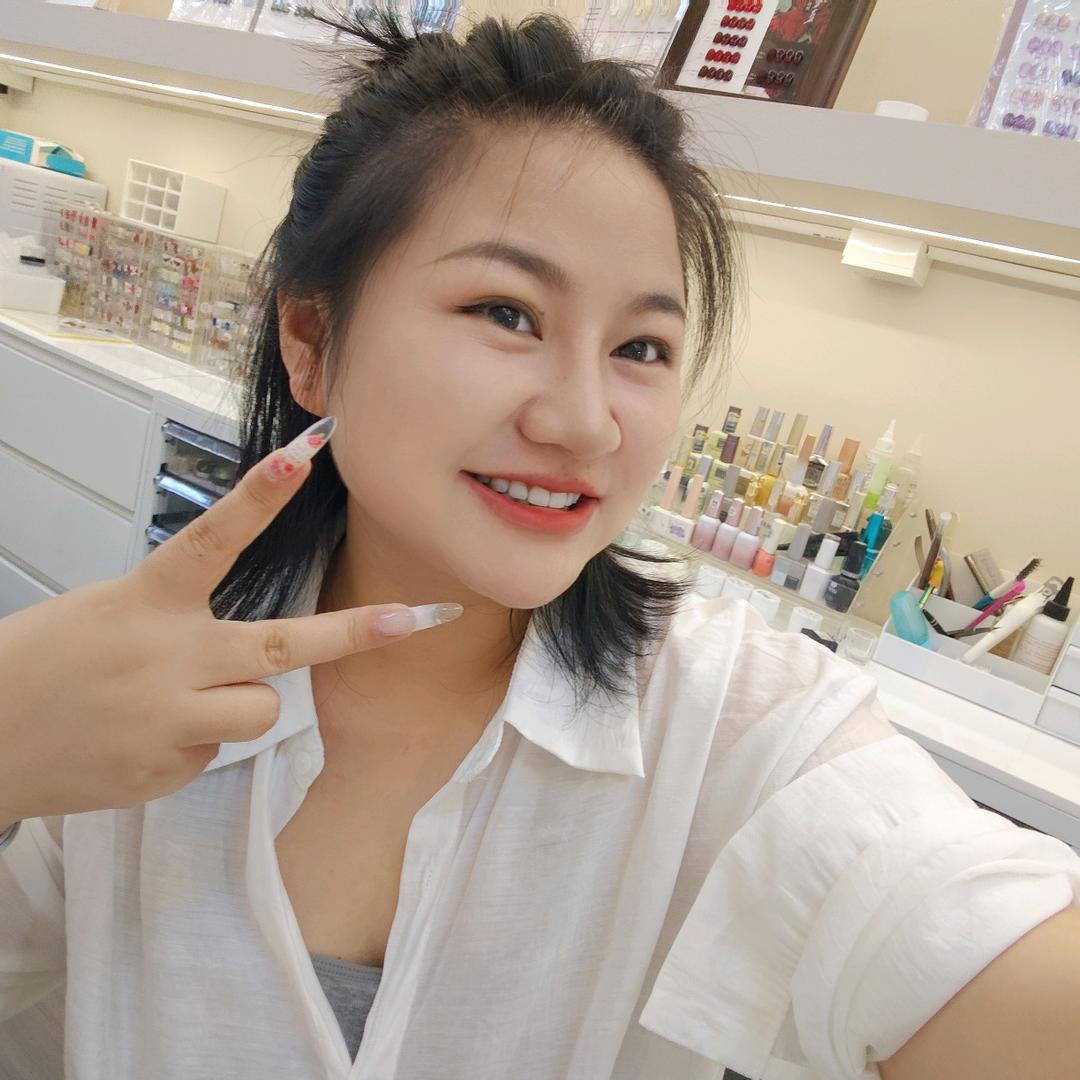 思月美甲官方号