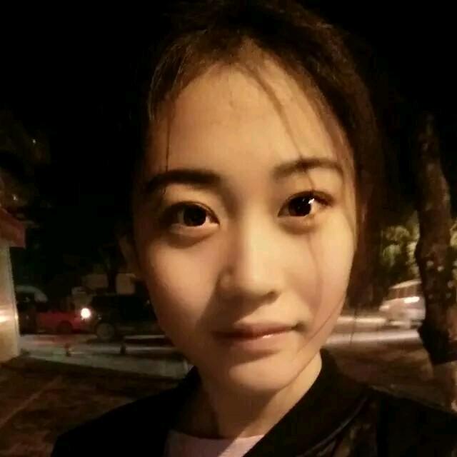 水蓝爱穿搭
