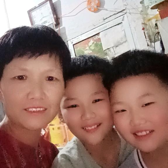 天天开心的奶奶