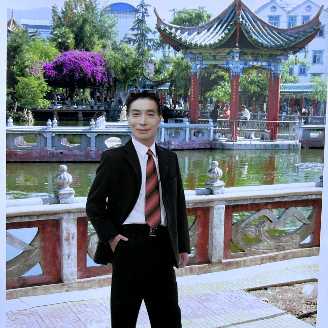 罗点清－