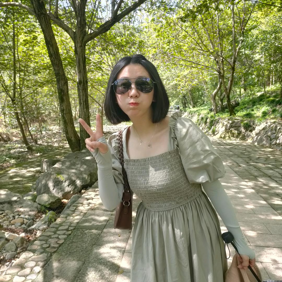 HL，小商品市场1一18号海灵家