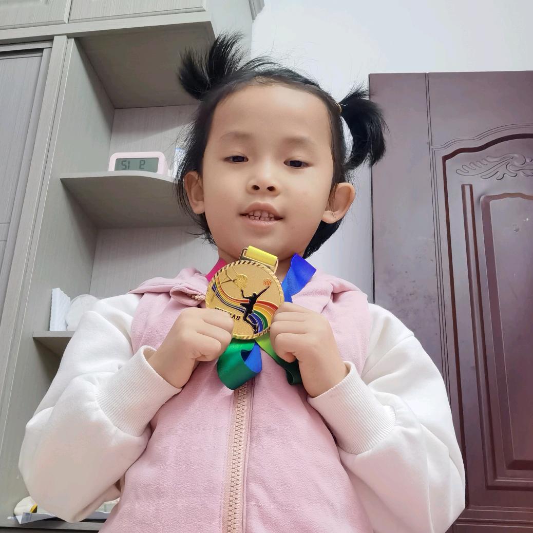 小馨馨巜成长记》