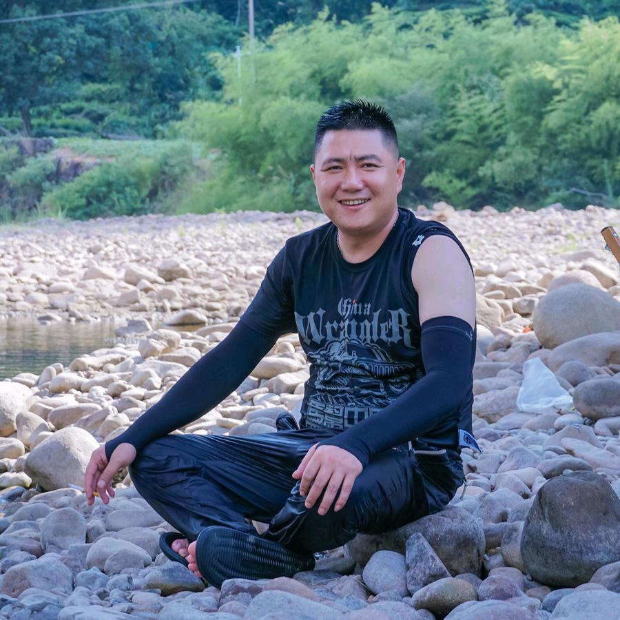 汪杨旅行者