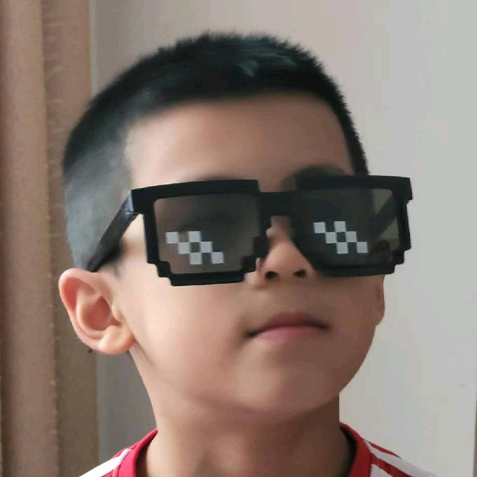 小二弟爱金龙