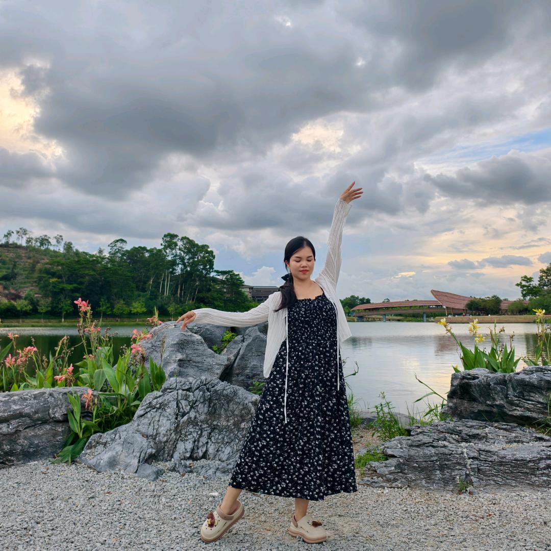 是小覃不是小谭