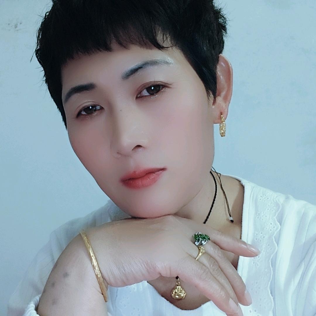 荣姐爱自拍