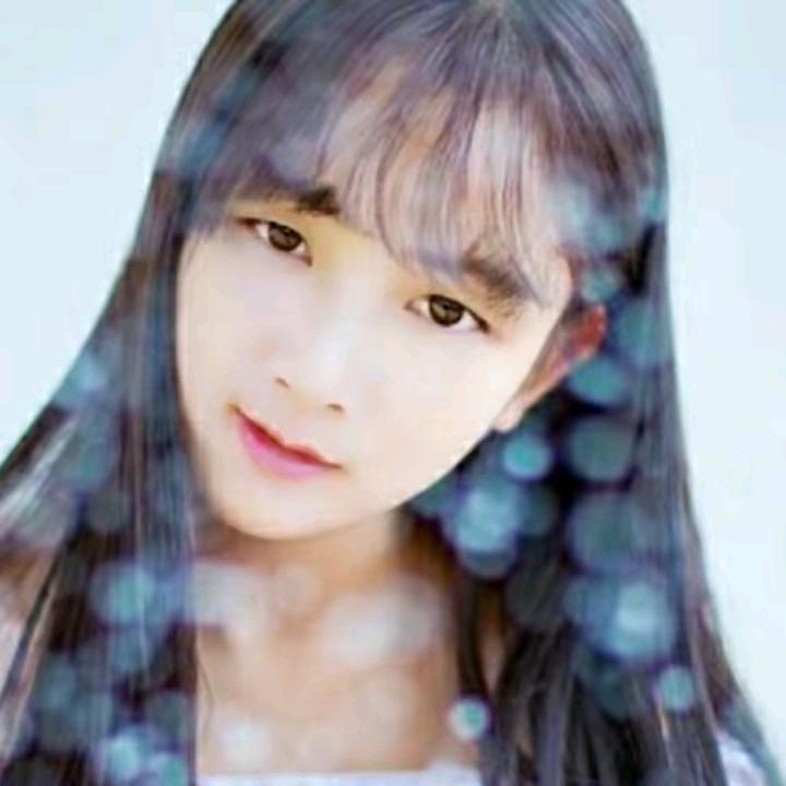 小 调  皮🧚‍♂️🧚‍♀️🧚‍♂