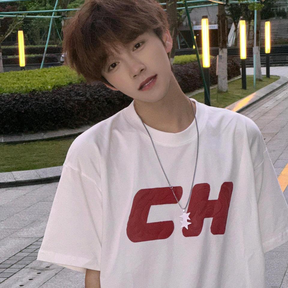 小王