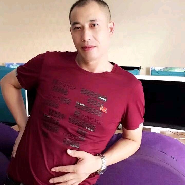 ╭(╯光ε头╰哥)╮