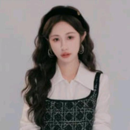 153小个子依依私服穿搭