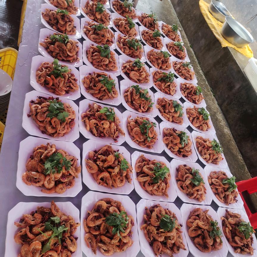 蛤湖流动酒席。