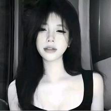 小杨很爱笑.