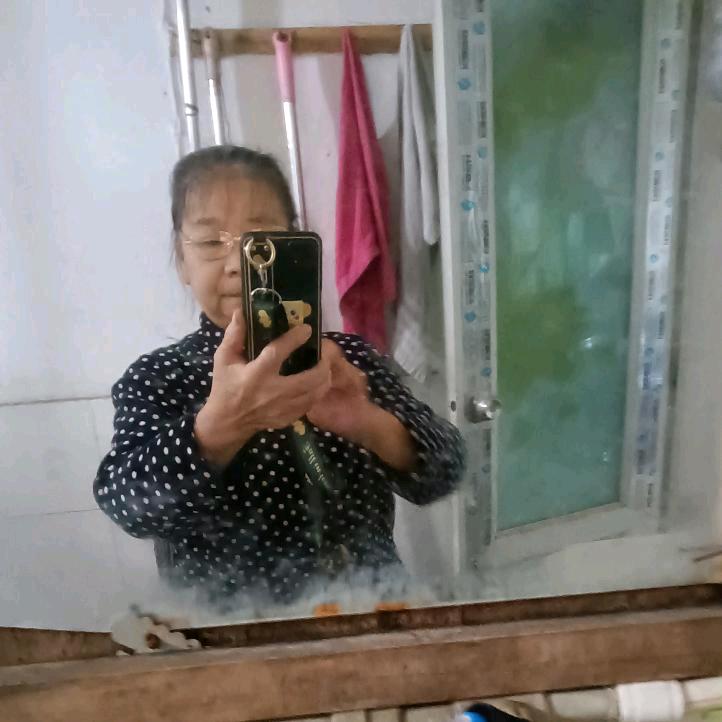 贾大姐^