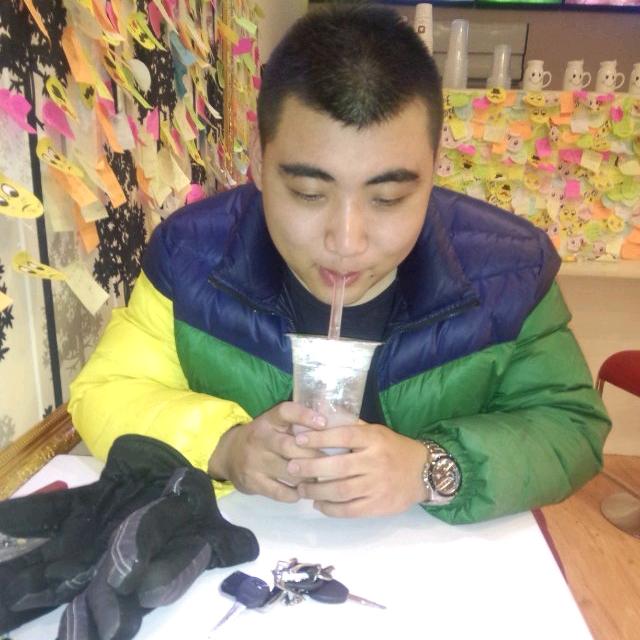 ′      扬起的帆、