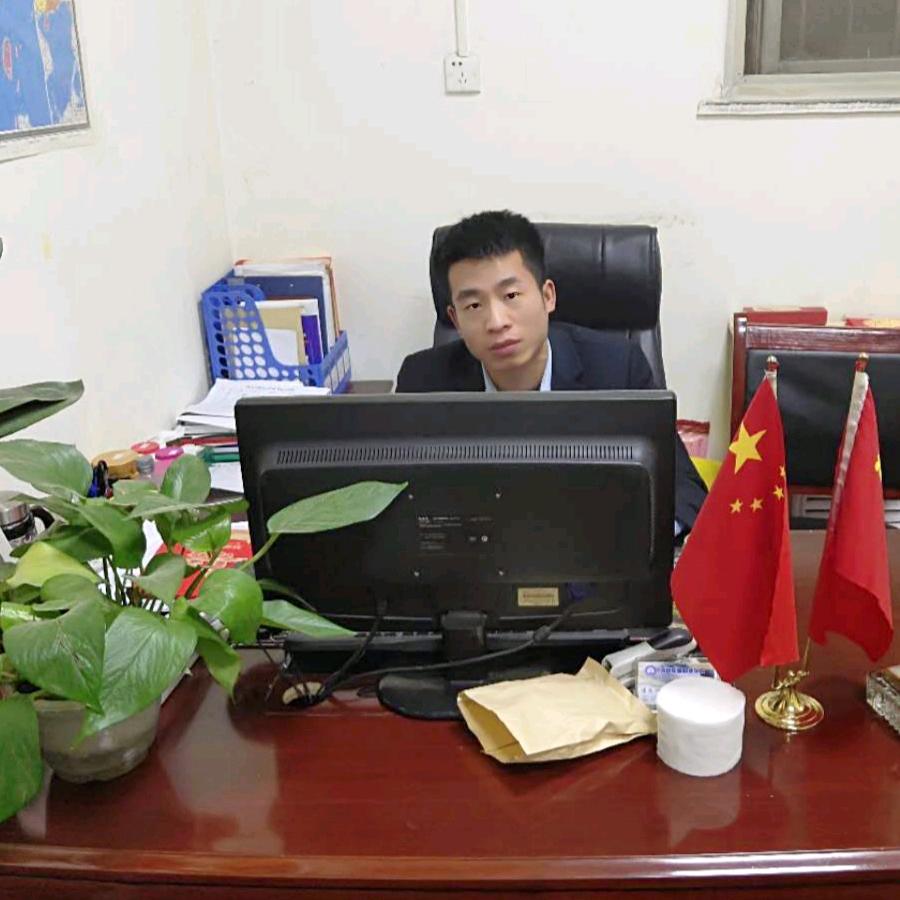 职业教育  小梁