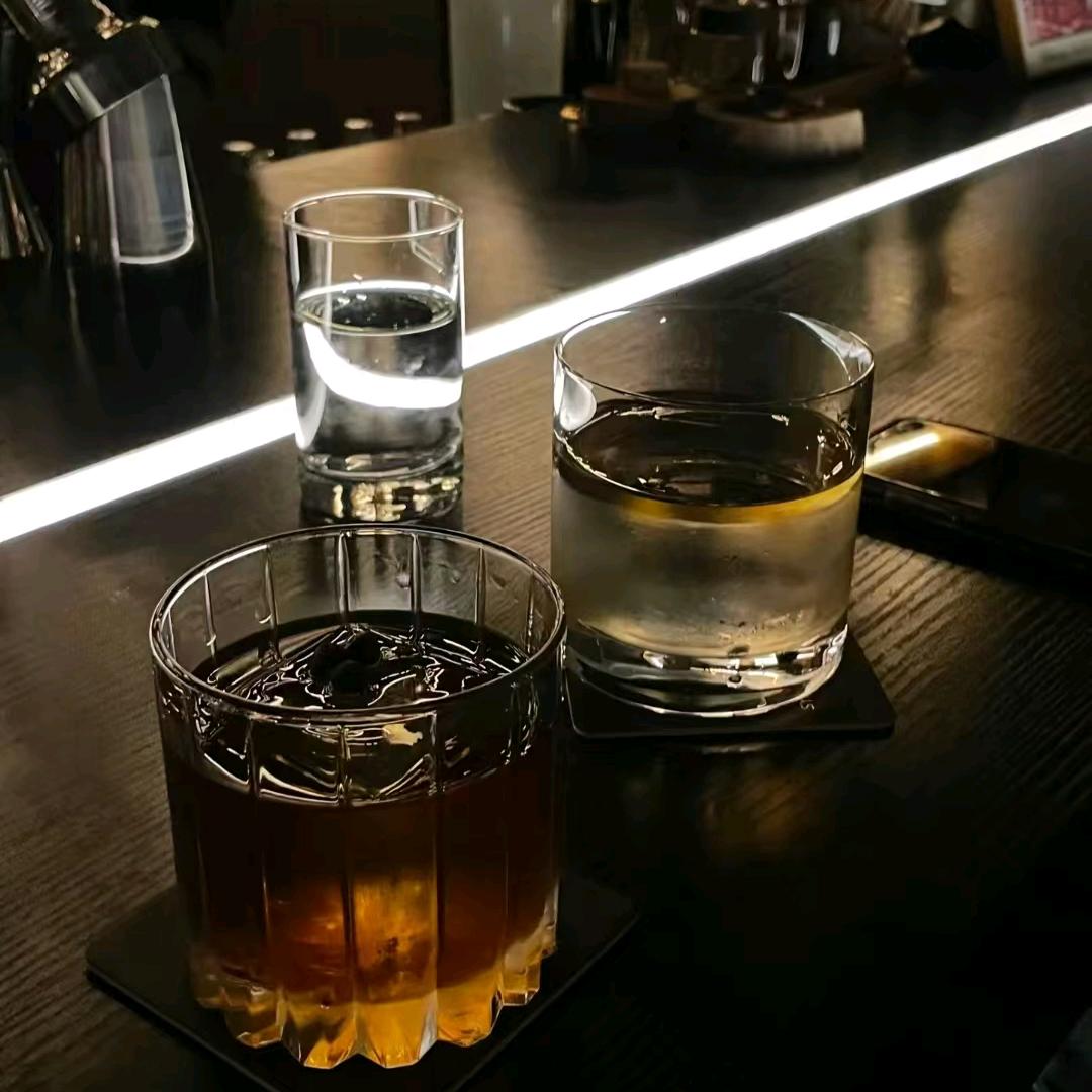 蓉痕 BAR