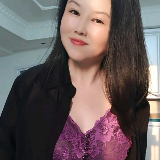 小咏爱嘚瑟