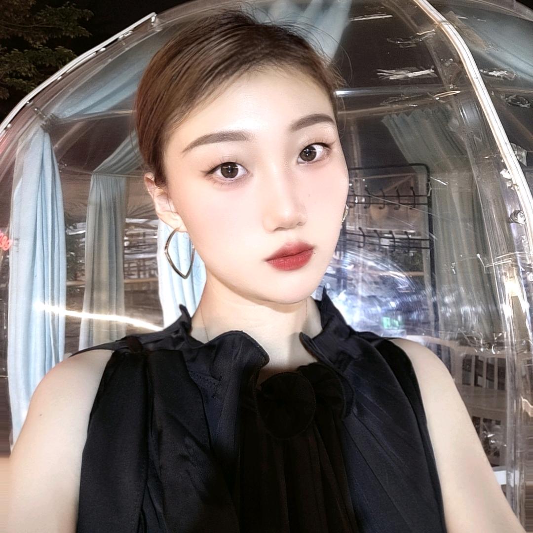 被遗忘的美少女