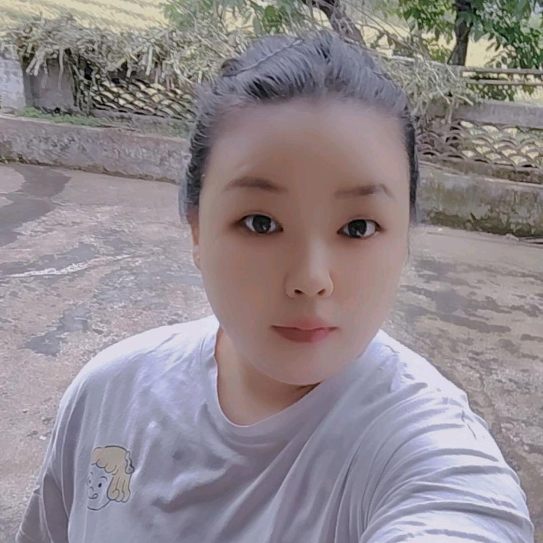 梅姐零食铺的橱窗（橱窗🉑直接购买哦）