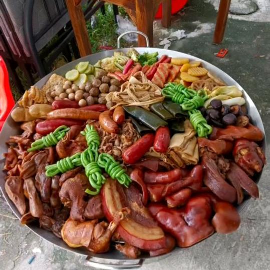 陈师傅大锅卤菜