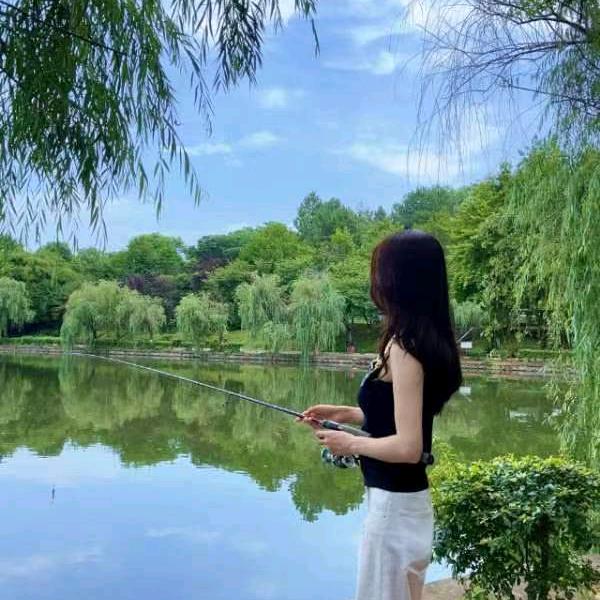 爱钓鱼的晨曦