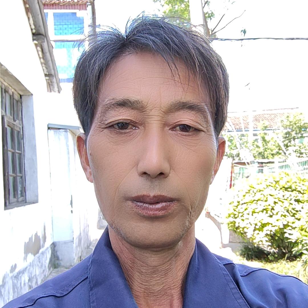 夜马直播每睌19：20点首播唱歌聊天