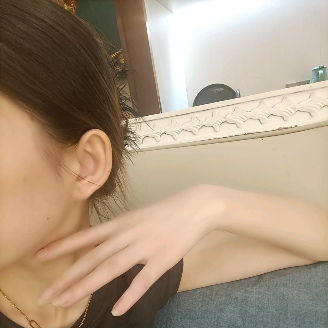 爱吃青辣椒酱的车厘子💋