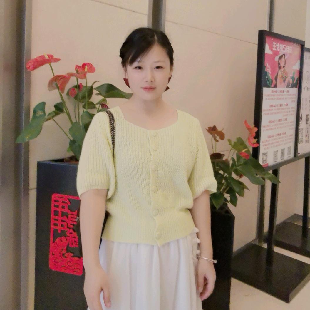@莉