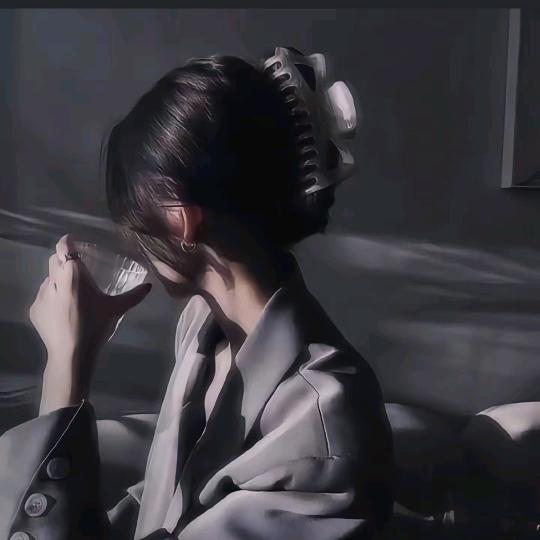 🌞阳少的小保镖🌻