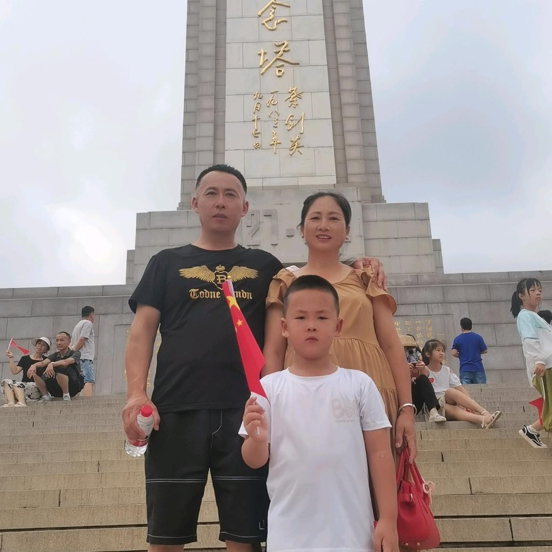 徐哥.种植油茶板栗白术