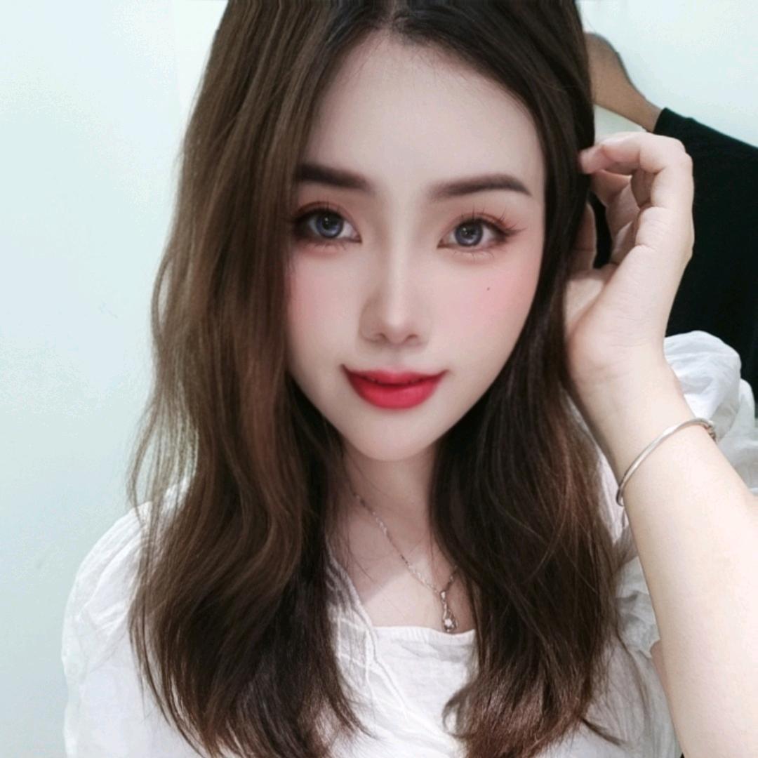 Ai£七月