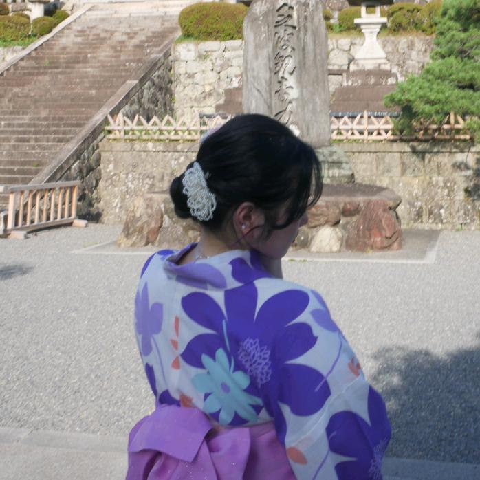 嗷呜一口小汤圆