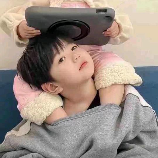 烎