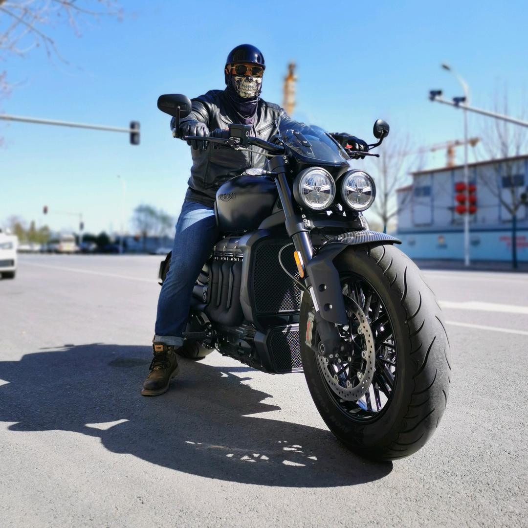 凯旋毅哥~巴图鲁