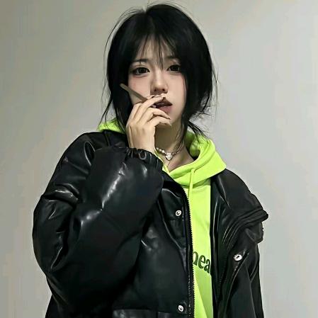 爱吃蓝莓的7酱.