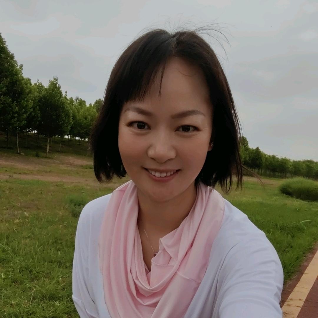 爱跳舞的小姐姐