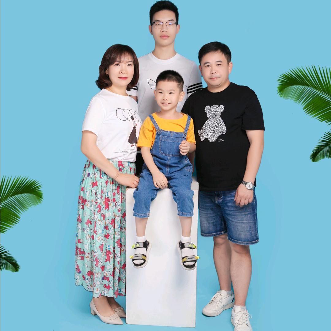 荆州巴拉巴拉童装（刘姐）