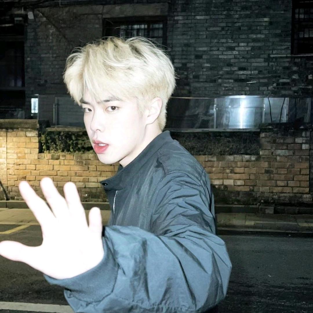 YY  ㅤ