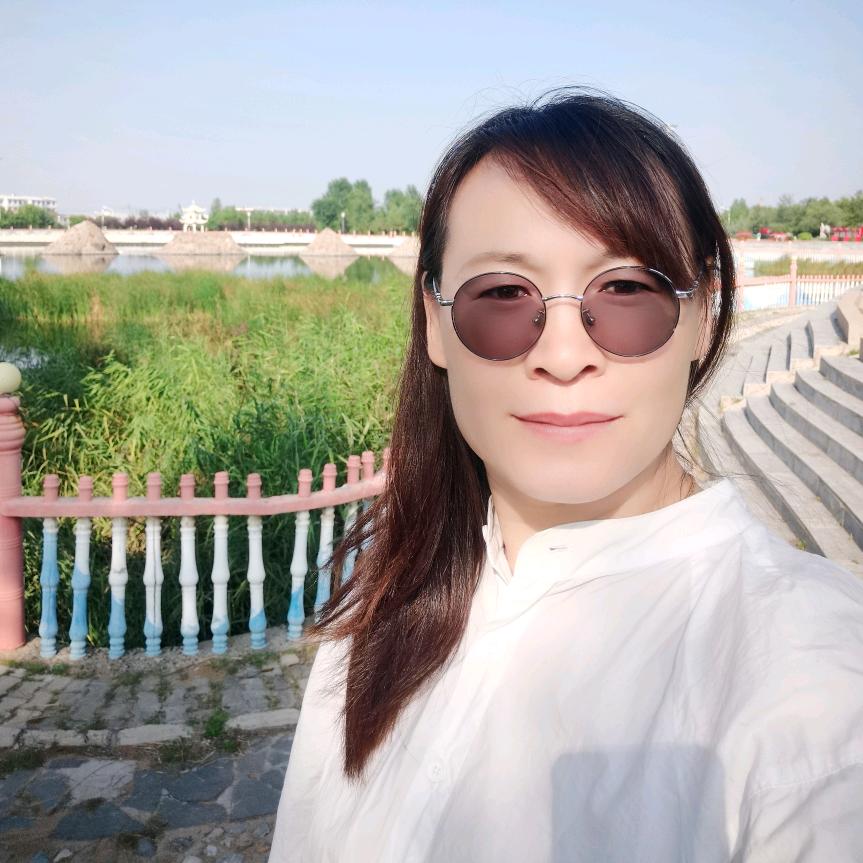 @卖房子的小胡